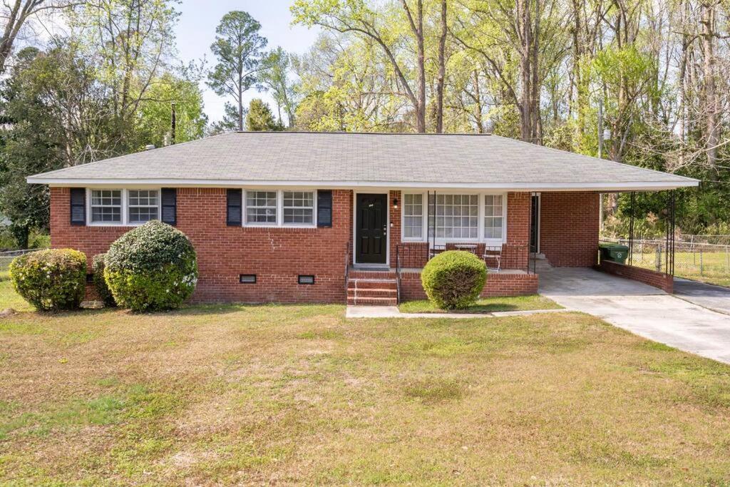Updated Home Near Fort Jackson Columbia Exterior photo