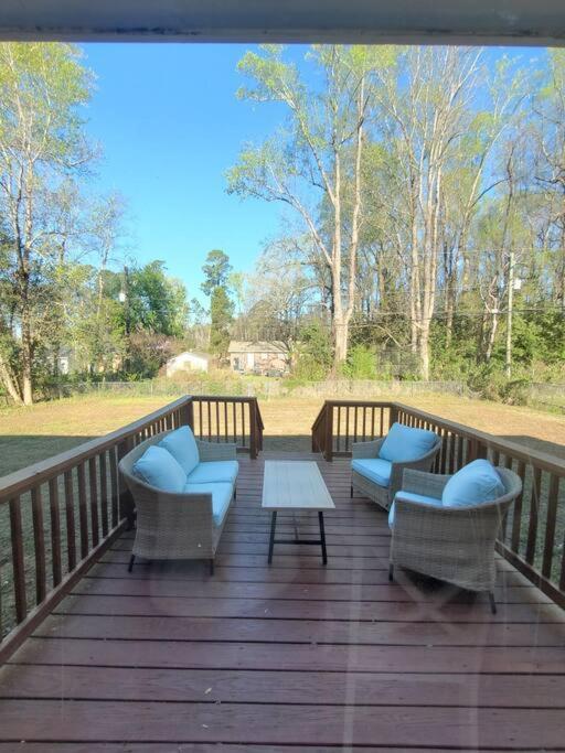 Updated Home Near Fort Jackson Columbia Exterior photo