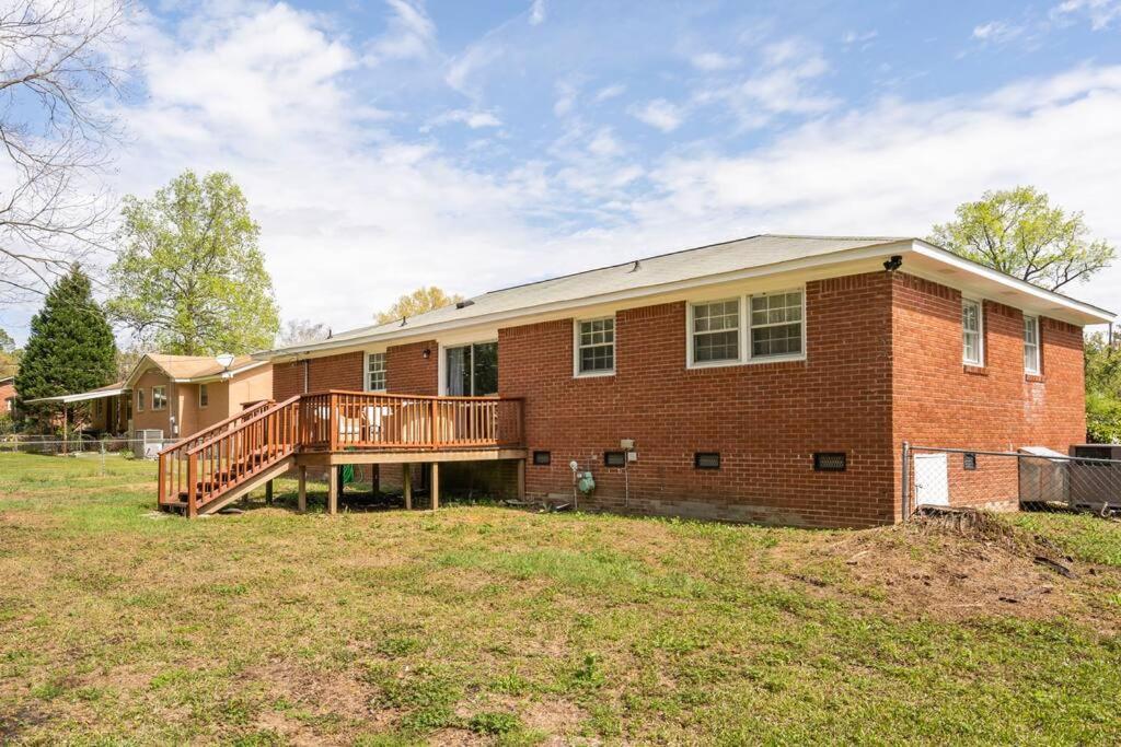 Updated Home Near Fort Jackson Columbia Exterior photo